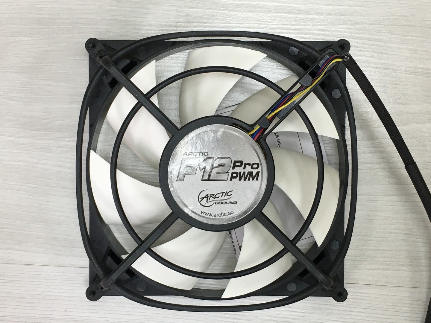 Вентилятор для корпуса Arctic Cooling F12 Pro PWM PST 400-1500RPM 120х120x38.5мм 4 pin