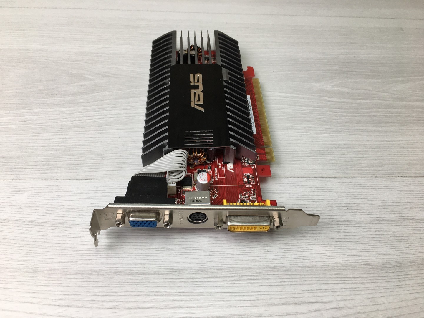 Видеокарта 256Mb Radeon 3450, ASUS EAH3450/HTP/256M/A PCI-E "!"