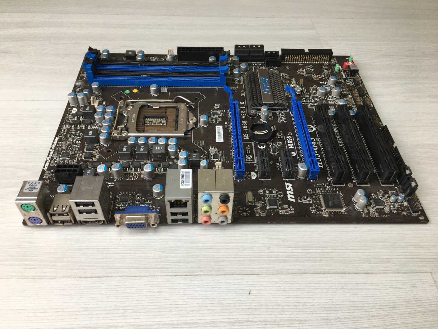 Материнская плата S-1156 MSI H55-G43 MS-7638 VER:1.0, H55/PCI-E/SATA/VGA/HDMI/4xDDR3/GbLAN/Sb/ATX без планки "!"