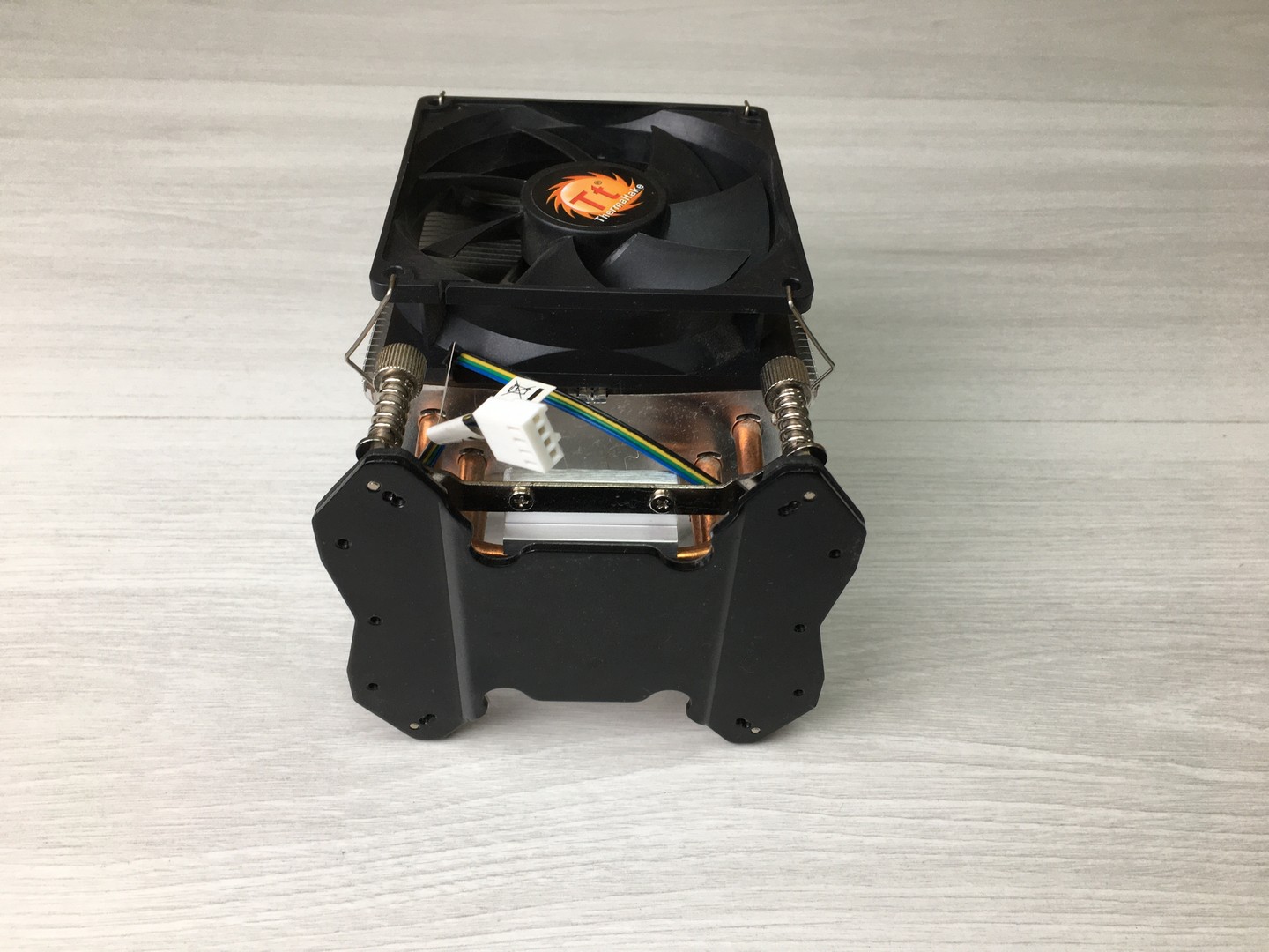 Кулер для процессора 115x, 4 тепловые трубки, 90 мм вентилятор Thermaltake 283536 "!"