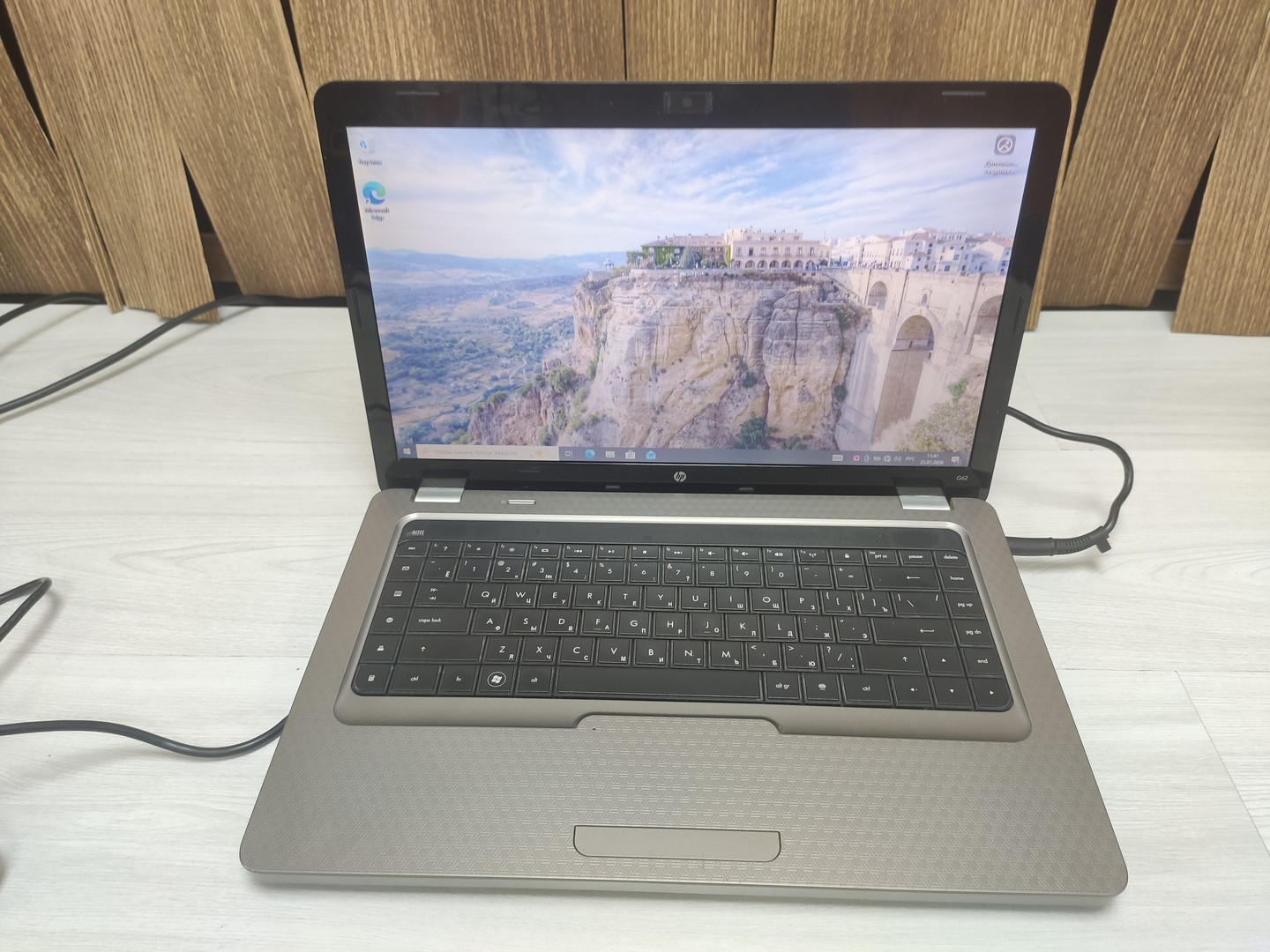 Ноутбук HP G62-120ER i3-330M 2,13GHz/8G/SSD120Gb/DVD-RW/WIFI/BT/Cam/Win10Pro 15,6", батарея 30мин "!"