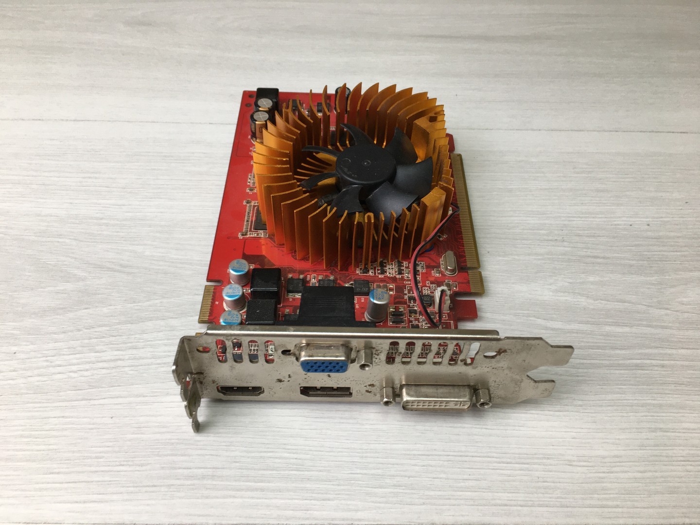 Видеокарта 512Mb Radeon 4670 PCI-E "!"