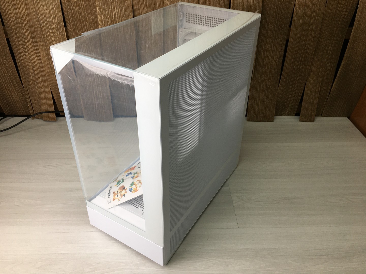 Корпус ZALMAN P40 Prism, белый, без БП