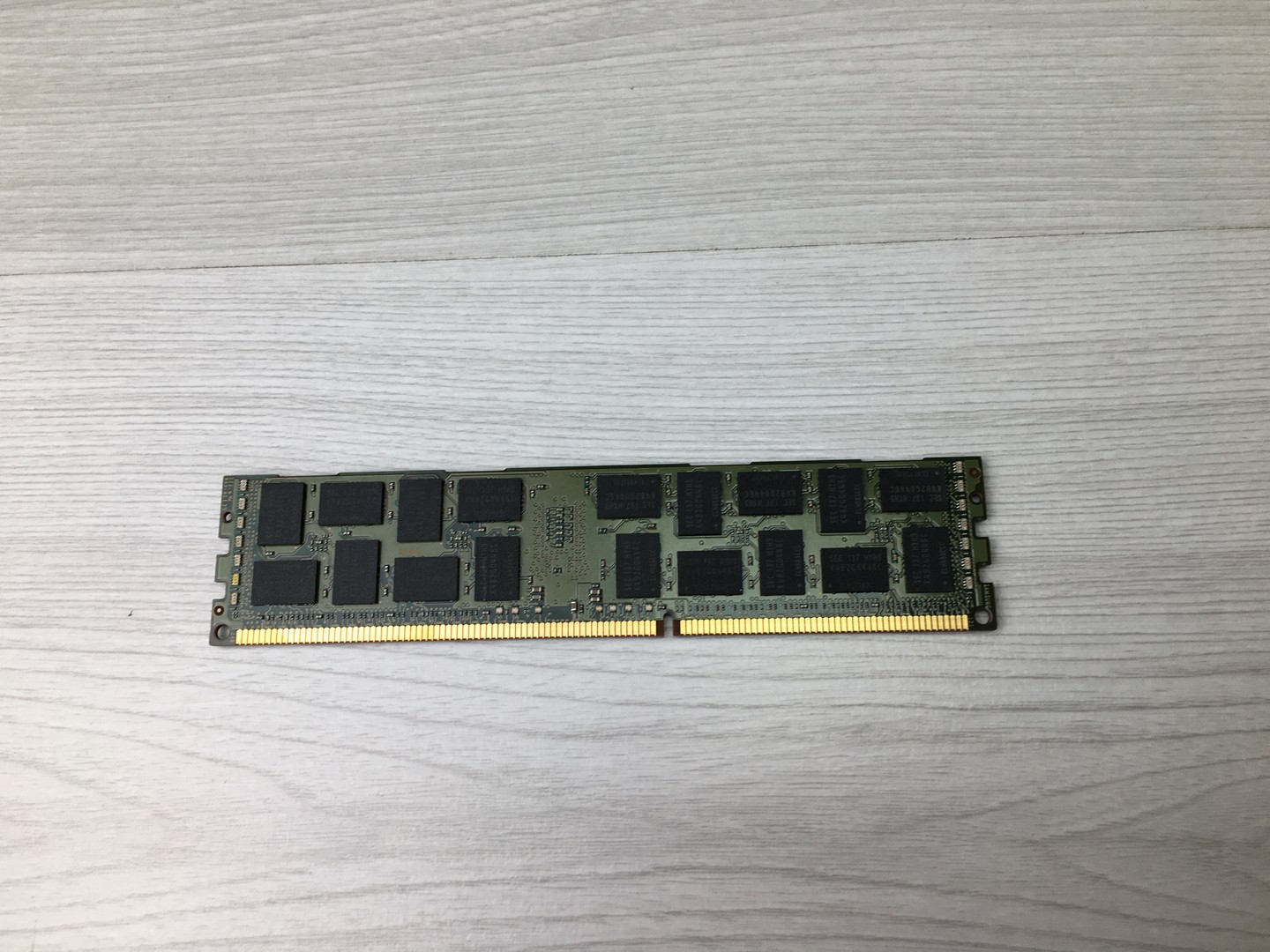 Оперативная память DIMM DDR3 8Gb 1333Mhz PC-10600 Samsung M393B1K70CH0-CH9 Reg ECC СЕРВЕРНАЯ "!"