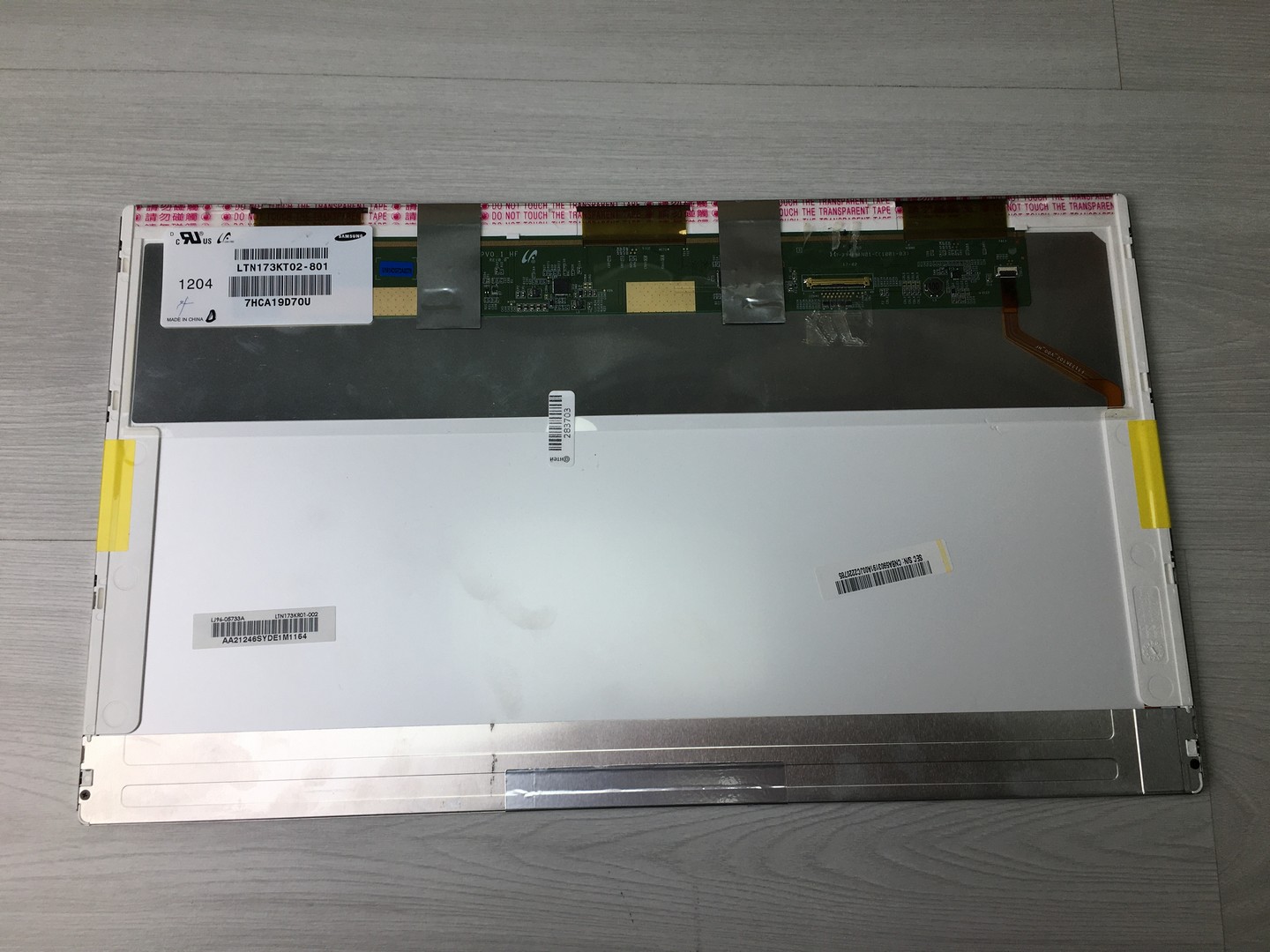 Матрица ноутбука 17,3" 40pin, left, LED 1600x900 LTN173KT02-801 засветы "!"