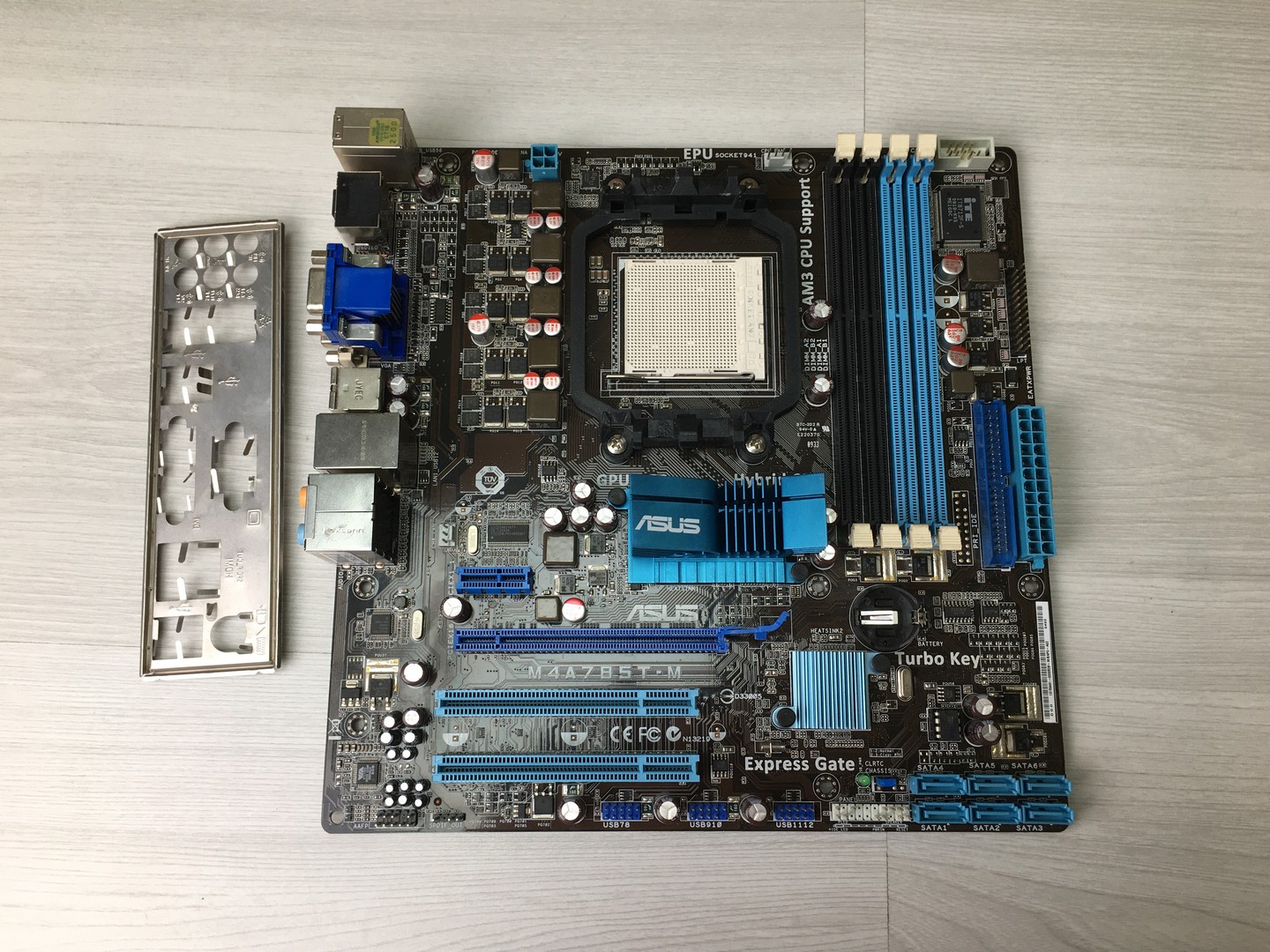 Материнская плата S-AM3 ASUS M4A785T-M REV. 1.02G 785G/PCI-E/4xDDR3/VGA/DVI-D/HDMI/Sb/mATX "!"