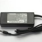 Блок питания для Toshiba 15V/6A 90W, разъем 6.3x3.0mm, с кабелем в розетку, ADP-TO-20