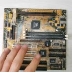 Материнская плата Slot-1 ASUS P2V-B rev 1.02 VIA693/3xSDRAM/AGP/3xPCI/2xISA AT,ATX донор "!"